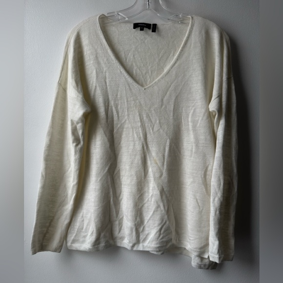Theory Linen Blend Cream Long Sleeve V-Neck Top